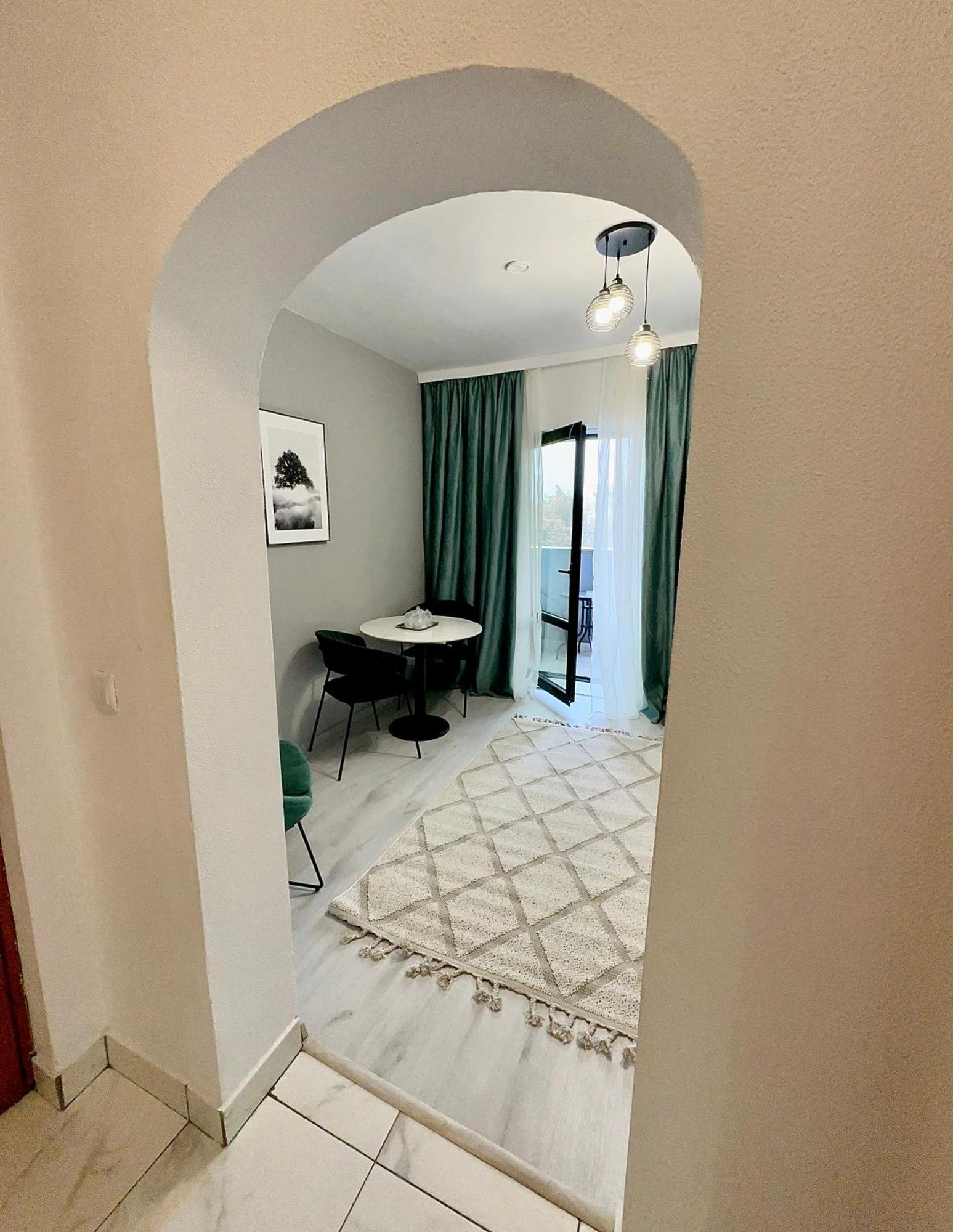 Hotel House