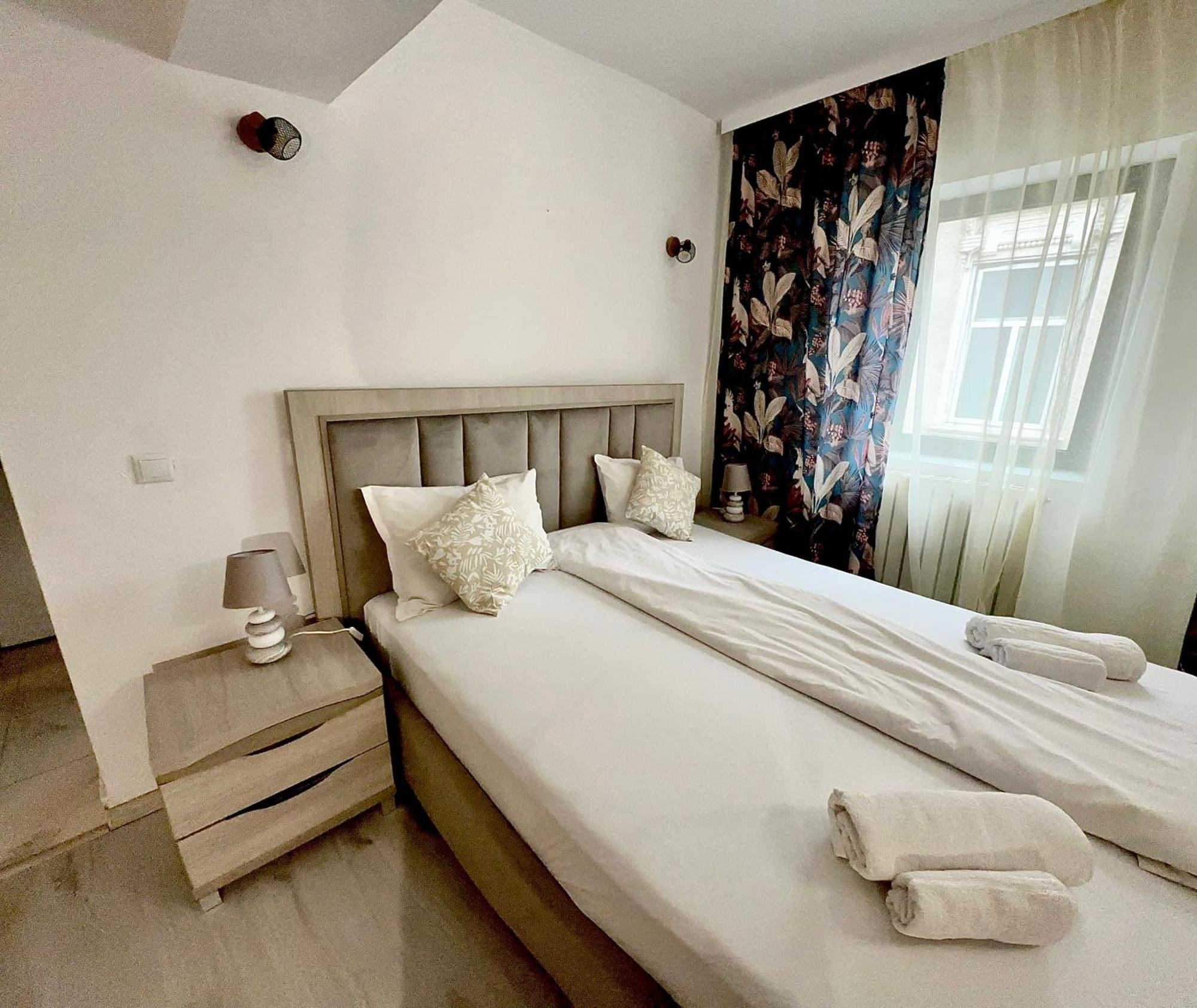 House Hotel