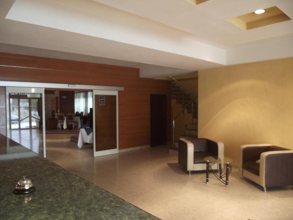 House Hotel