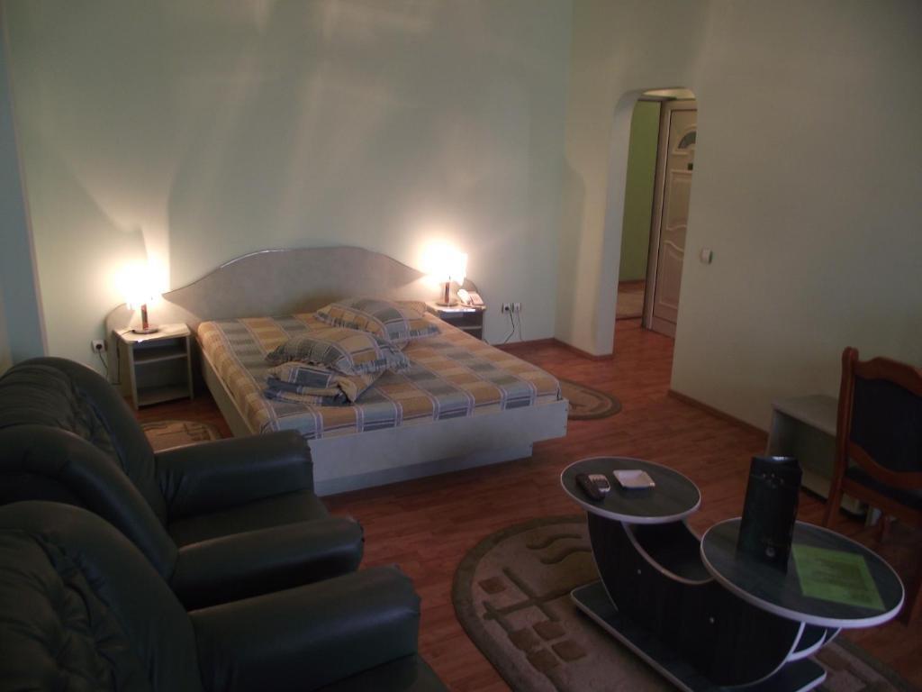 House Hotel