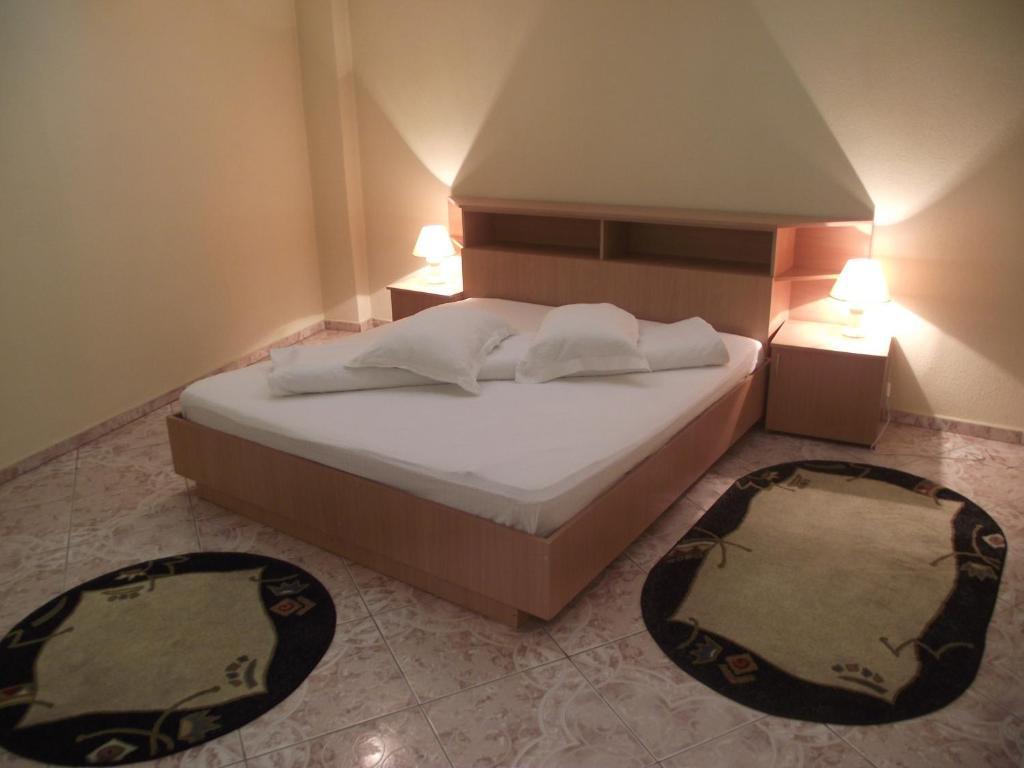 House Hotel